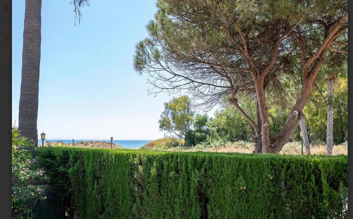 Holiday home Bright Chalet With Swimming Pool And Close To Sea Marbella