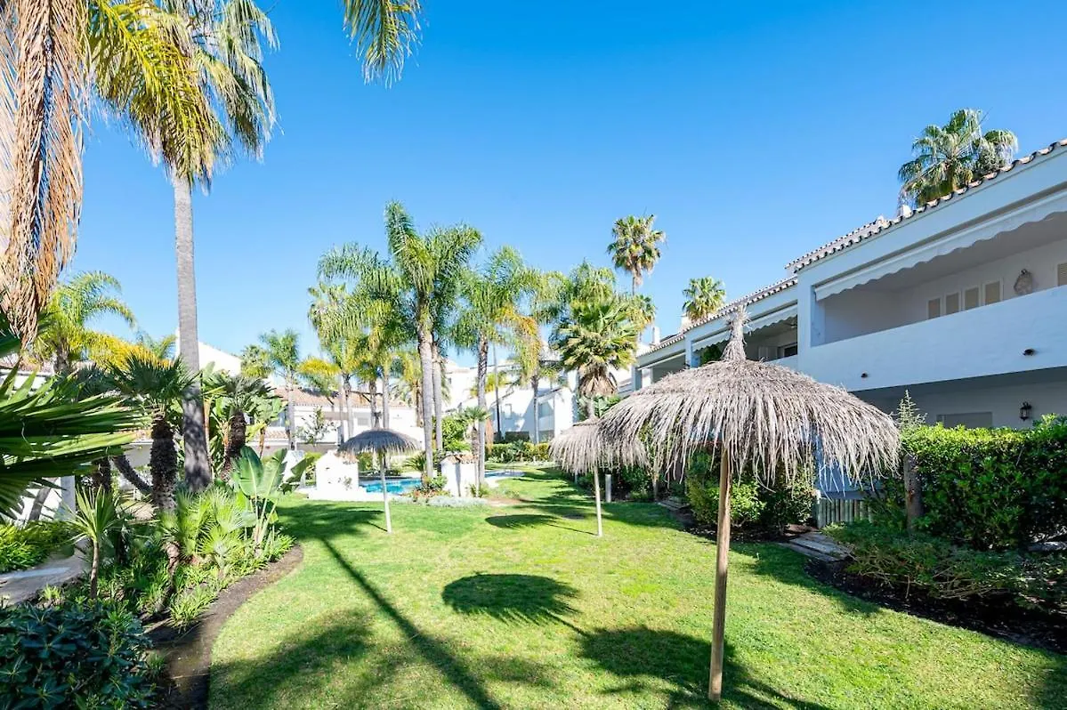 Bright Chalet With Swimming Pool And Close To Sea Marbella
