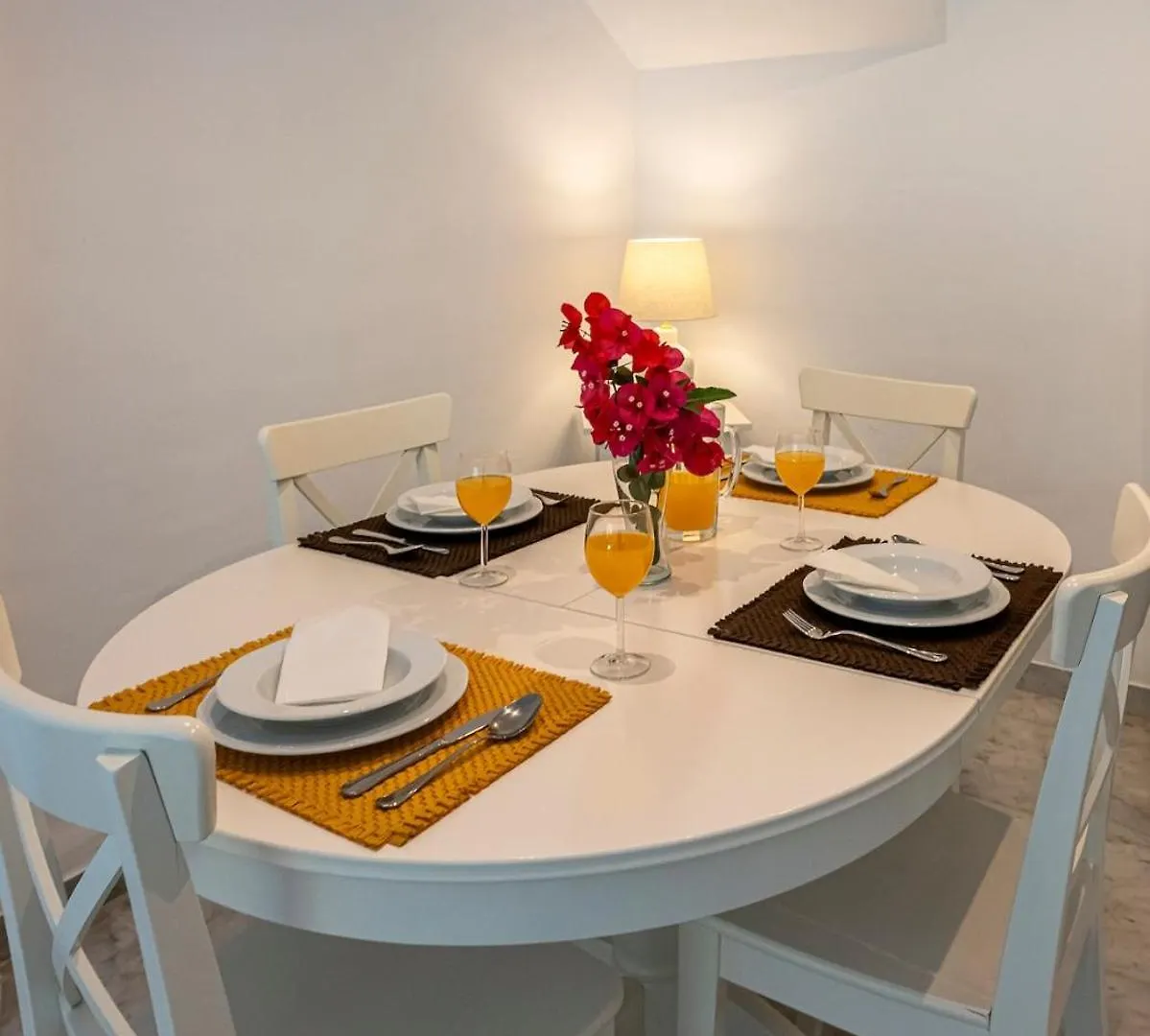 Holiday home Bright Chalet With Swimming Pool And Close To Sea Marbella Spain